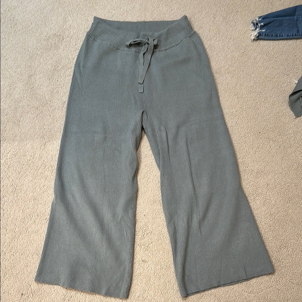Abercrombie & Fitch Light Green Wide-Leg Pants